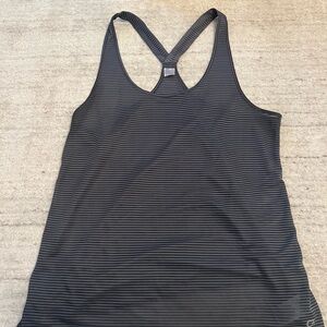 Gap fit large sheer gray work out tank!